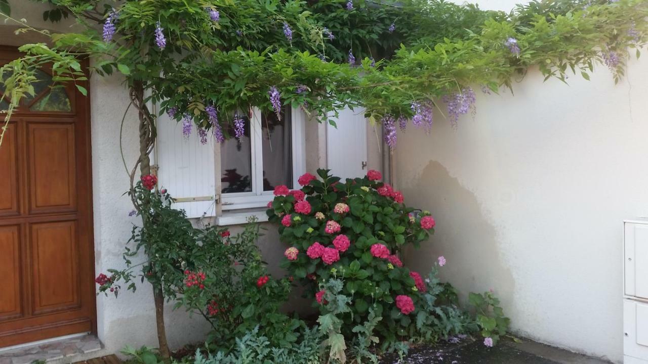 Landreau Apartment La Riche Exterior photo